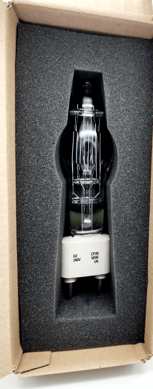 GE 30506 CP29 5000W 240V Halogenlampe C38 in packaging, energy efficiency class C, G38 base, model CP29, 240V 5000W bulb.