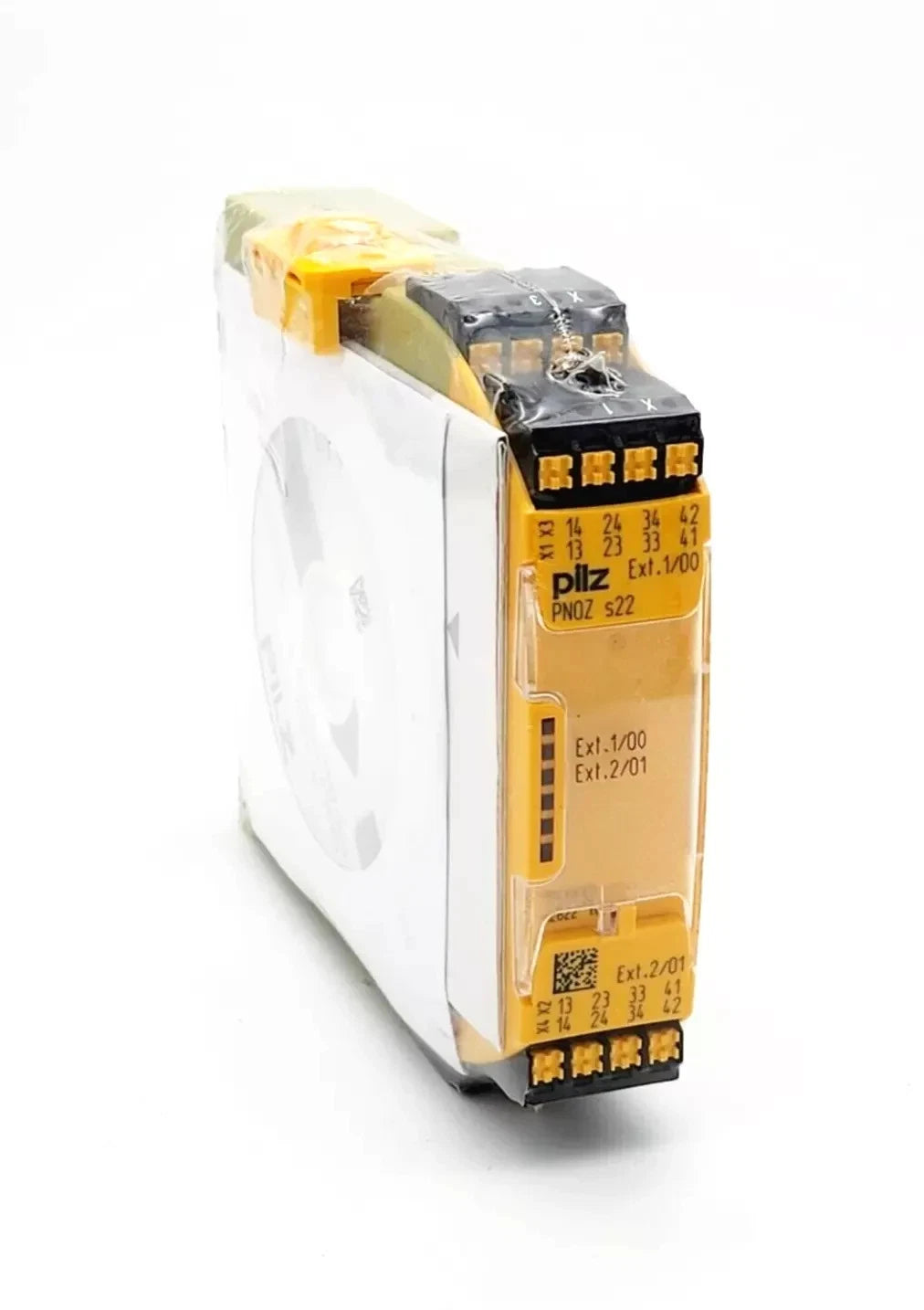 Pilz 751132 PNOZ S22 C Relaiserweiterungsmodul 2 x 3 n/o 1n/c | sealed, new and original packaging, technical module shown.