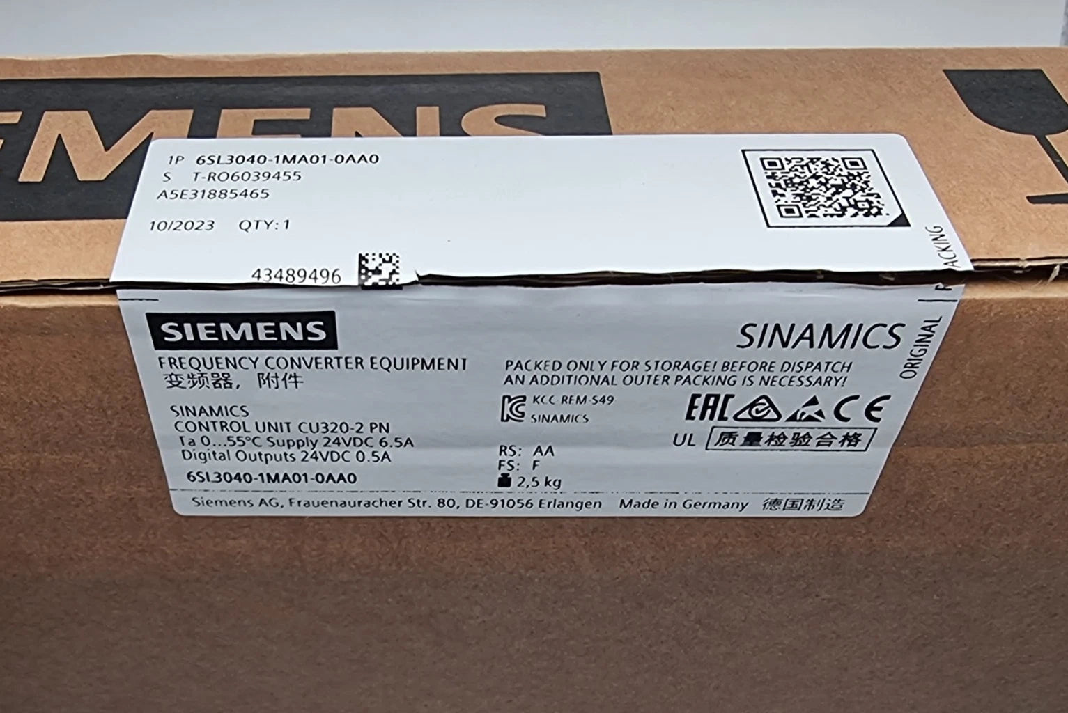 Siemens 6SL3040-1MA01-0AA0 SINAMICS Control Unit CU320-2 PN packaging label showing specifications and serial number.