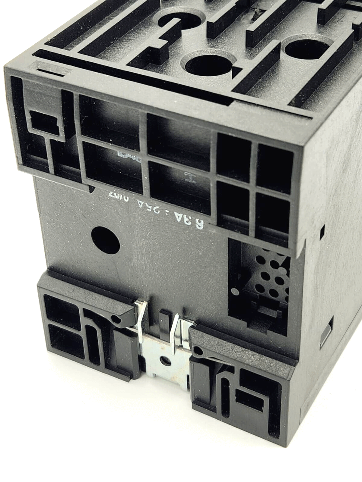 Siemens 3RB1246-1QM20 overload relay for motor protection, 6.3-25A, black casing, S00/S0, with integrated earth fault detection.