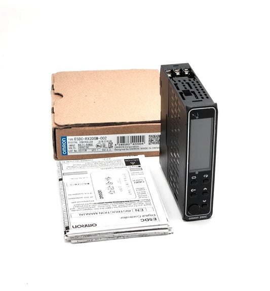 Omron E5DC-RX2DSM-002 Digitaler Temperaturregler 24V AC/DC with packaging and manual