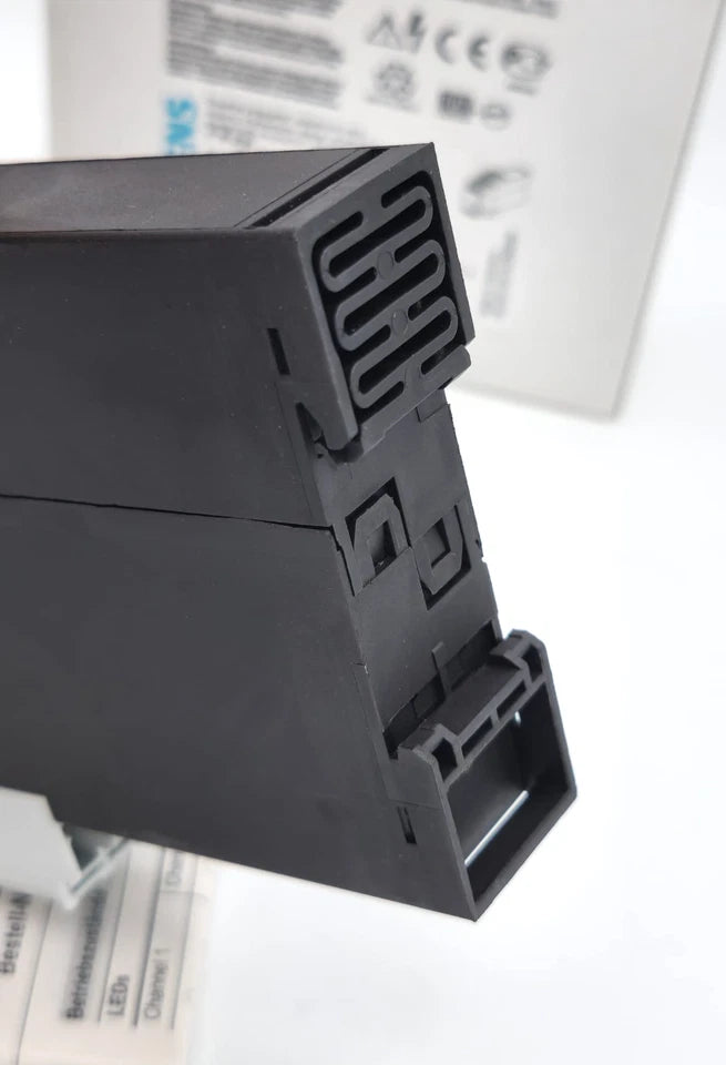 Siemens 3TK2830-1CB30 SIRIUS Sicherheitsschaltgerät AC/DC 24 V new in original packaging