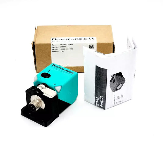 Pepperl+Fuchs 277770 Ultraschallsensor UC4000-L2-I-V15 in packaging with manual, new and original condition. Ideal for distance measurement.