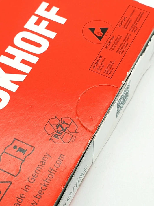 Close-up of sealed packaging for Beckhoff EL3058 EtherCAT-Klemme 8-Kanal-Analog-Eingang with safety warnings and recycle symbol.