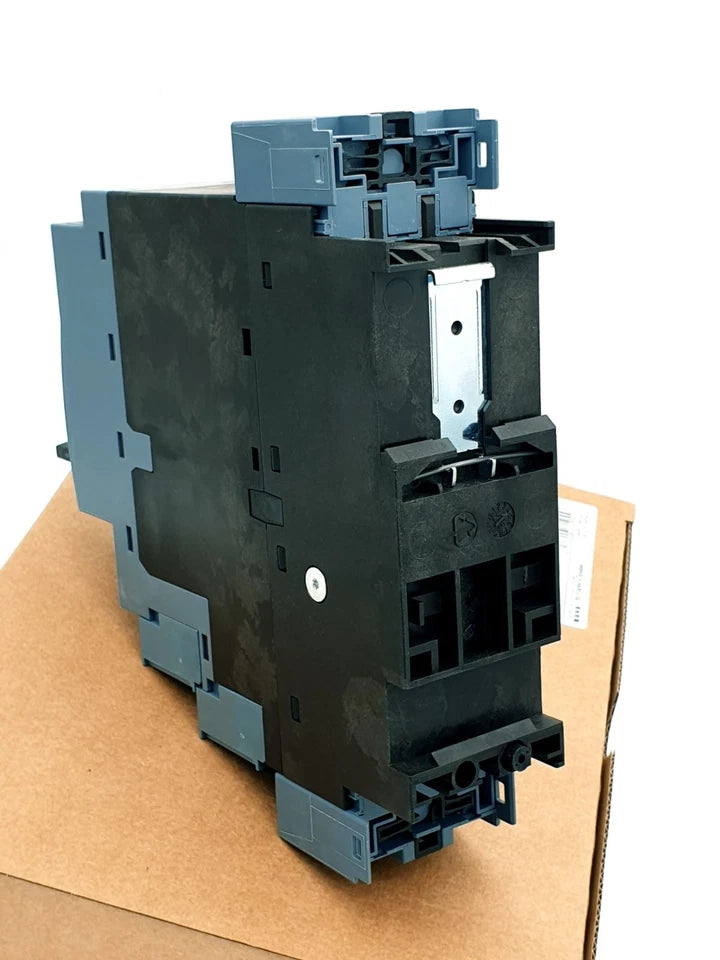 Siemens 3RA6120-1EB32 SIRIUS Kompaktabzweig Direktstarter 690 V AC/DC 24 V, new and original packaging