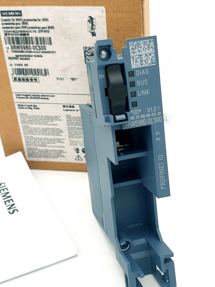 Siemens 3RW5980-0CS00 Kommunikationsmodul PROFINET Standard with packaging and manual visible