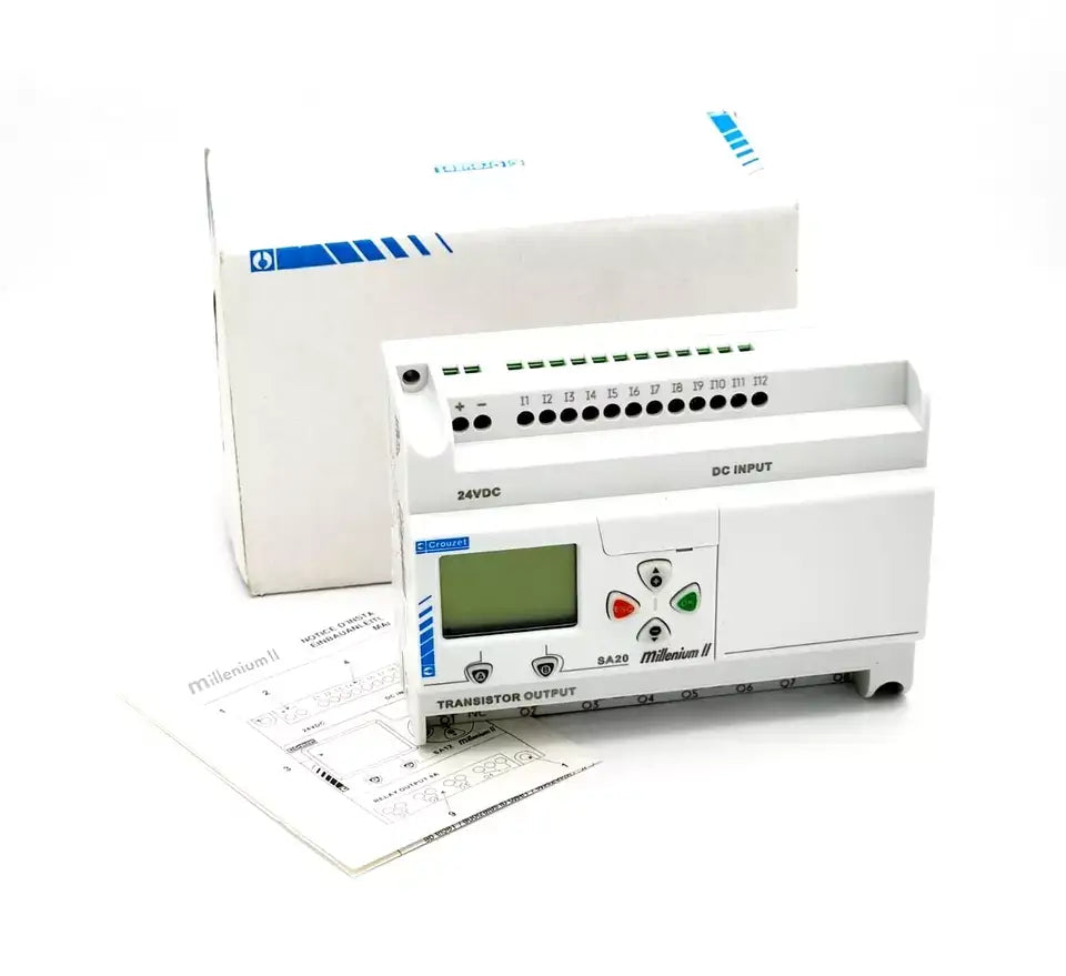 Crouzet Millenium II 88950052 SA20 Programmierbares Steuerrelais 88 950 052 in original packaging with manual.