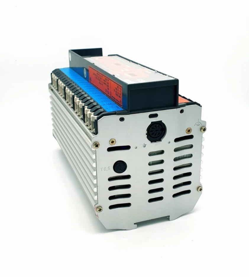 Moeller 16910 PS3 - AC V1.7 Programmierbare Steuerung PS3 in original packaging, showcasing digital inputs and relay outputs.