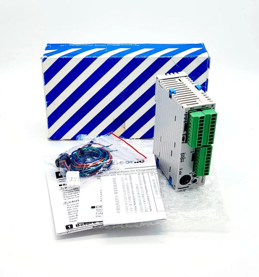 Panasonic FPG-C24R2H-A Control Unit AFPG2423H-A Kompakt-SPS with accessories and packaging.