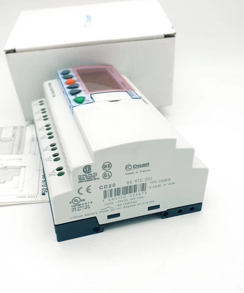 Crouzet 88970051 Millenium 3 Logikmodul CD20 24VDC in original packaging, designed for automation control with expandable display features.