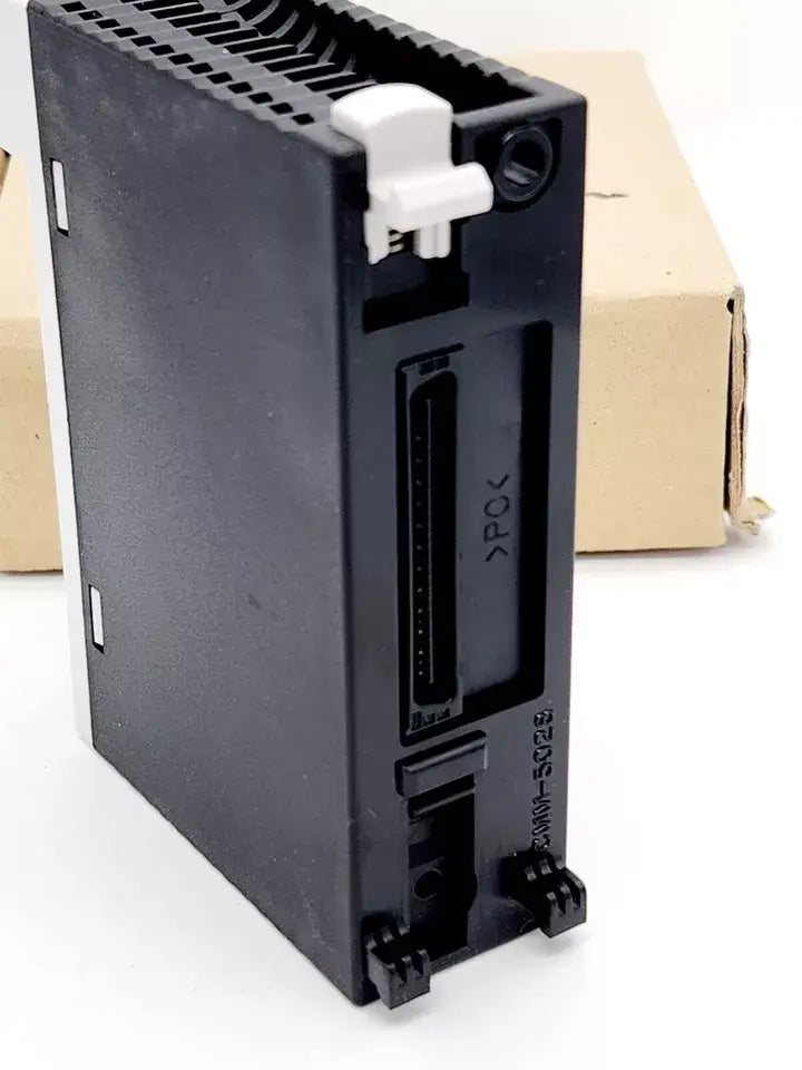 Eaton / Moeller XIOC-16DI Digitales Eingangsmodul 16x24VDC, I/O-Baugruppe, 16 digitale Eingänge, Neu, originalverpackt