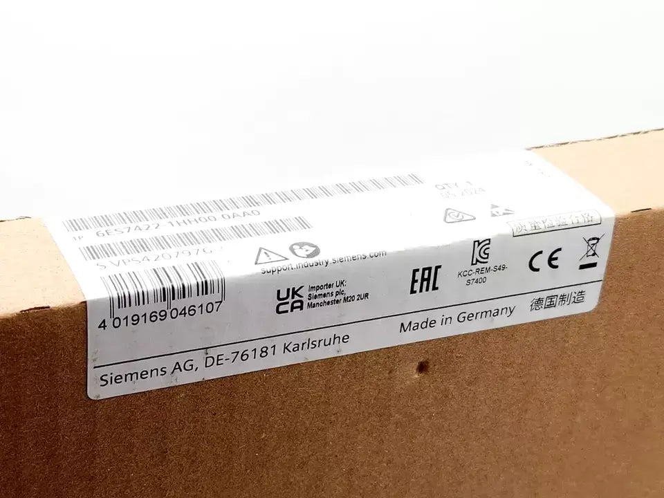 Label on Siemens product box showing barcode and certification markings, indicating origin from Siemens AG, Karlsruhe, Germany.