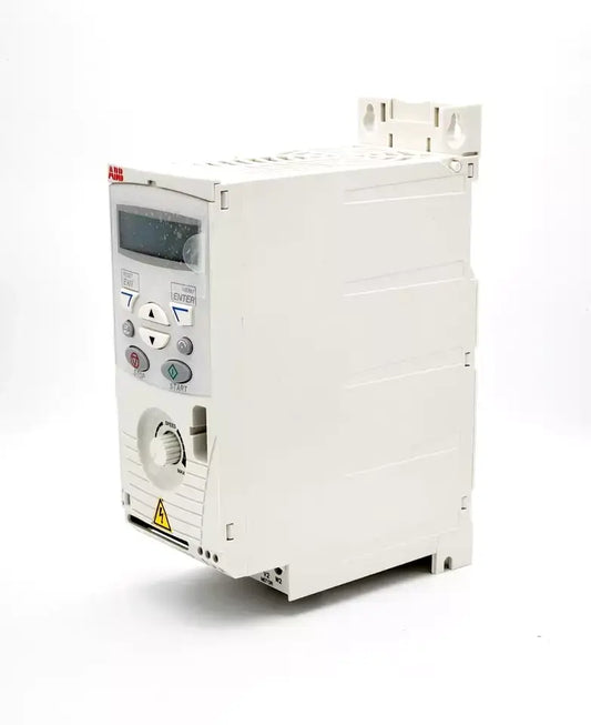 ABB ACS150-01E-02A4-2 Frequenzumrichter 0,37 kW 240 VAC / 2,4 A 500Hz