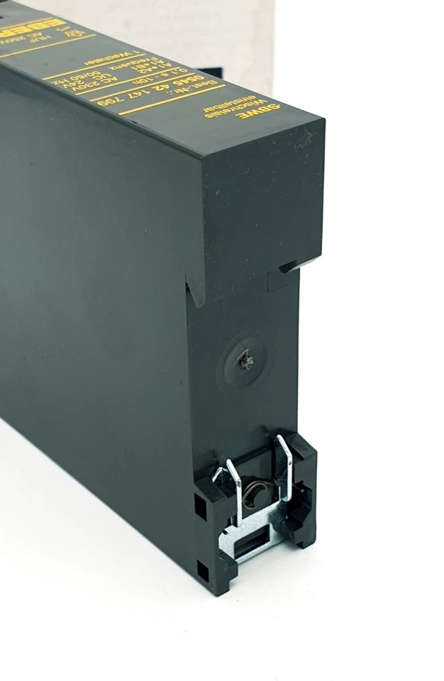 Eberle 054542147799 SBWE Wischrelais AC230V UC24V 1 Wechsler, new and original product with 16A load capacity.