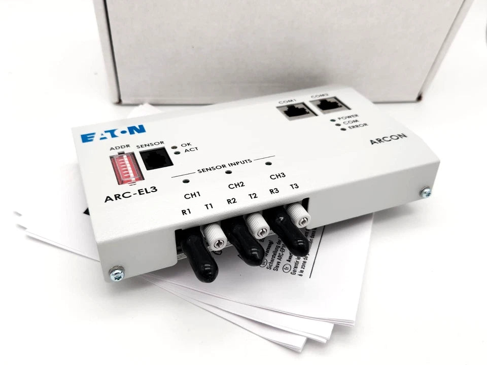 Eaton ARC-EL3 Slave unit ARC-EL3-004025 for earth fault monitoring in IT systems, shown with sensor inputs and power indicators.