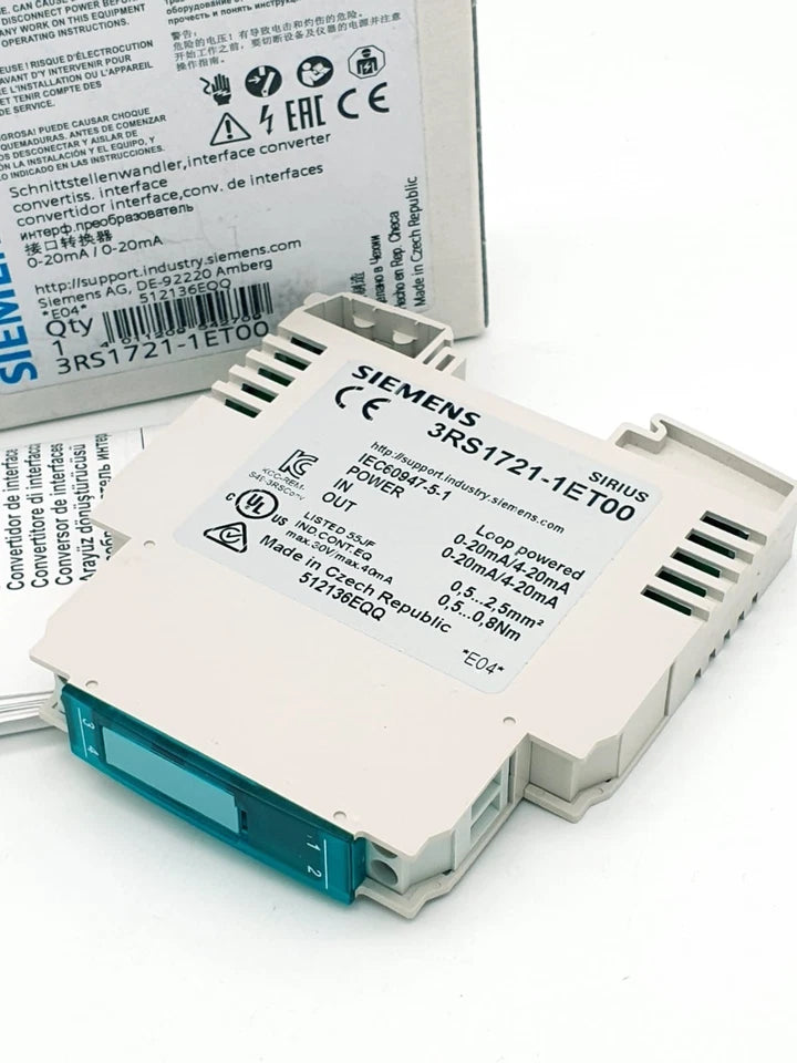 Siemens 3RS1721-1ET00 Schnittstellenwandler Passivtrenner 1-kanalig, shown new and original packaged.