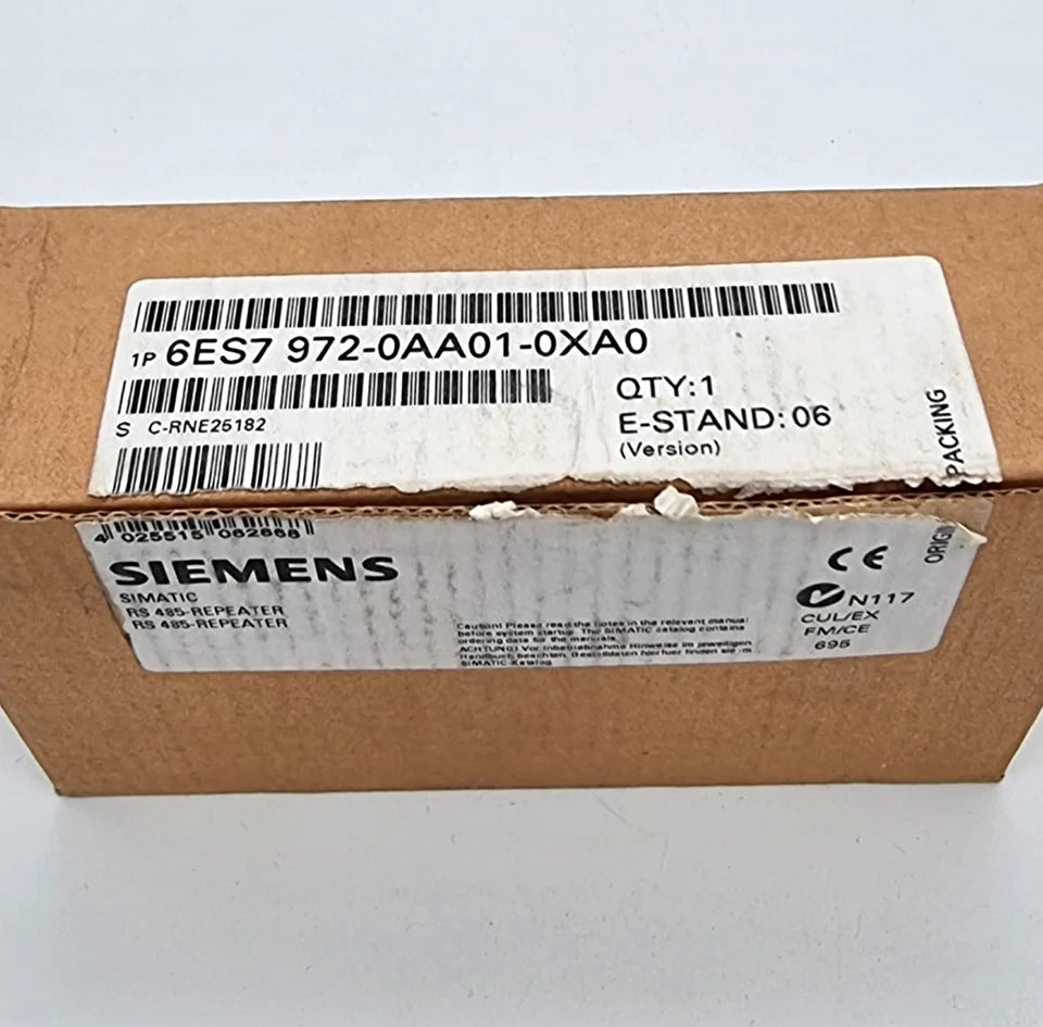 Siemens 6ES7972-0AA01-0XA0 Repeater RS485 fuer PROFIBUS/MPI in packaging, showing product label and details.