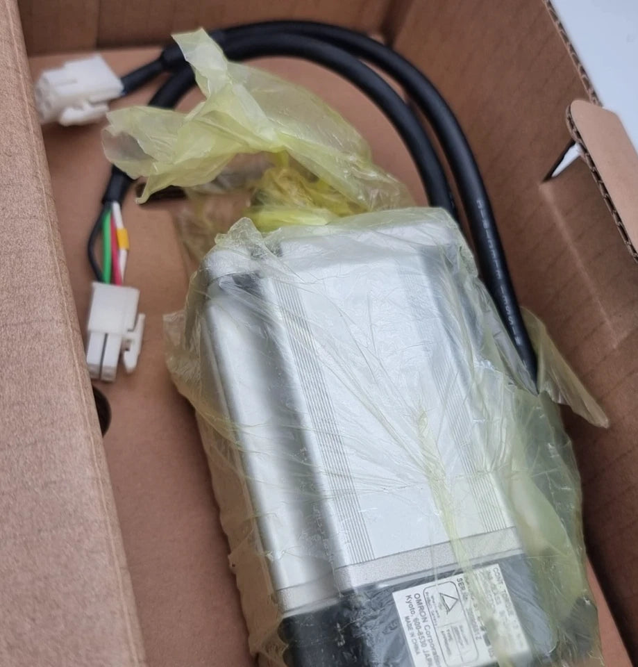 Omron R88m-G40030H-S2 Servomotor G-Serie