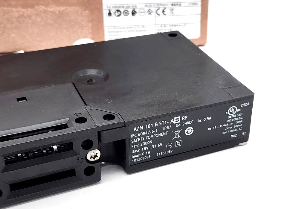 Schmersal 101209095 AZM 161 B ST1-AS RP Sicherheitszuhalter AZM161BST1-ASRP, new safety switch with packaging.