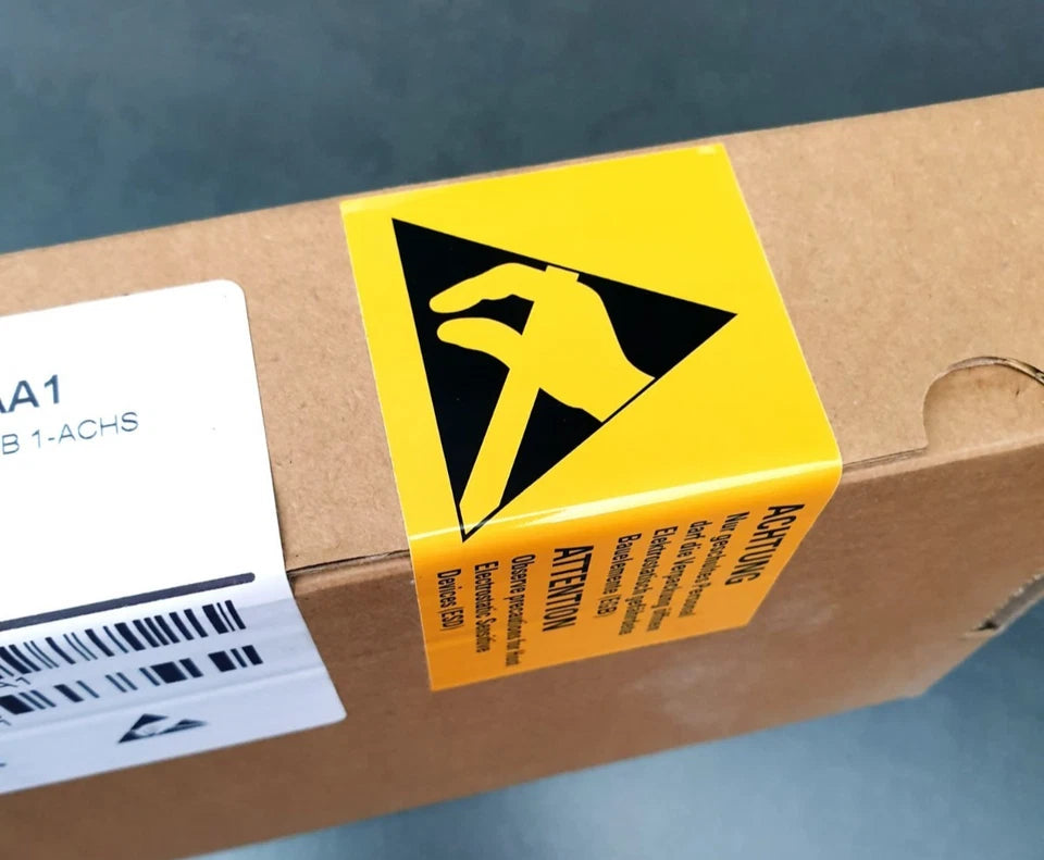 Sealed box of Siemens 6SN1118-0AD11-0AA1 SIMODRIVE 611-A Regelungseinschub with caution label visible
