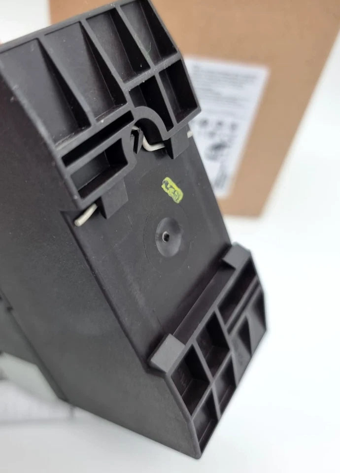 Siemens 3TK2826-2BB41 Sicherheitsschaltgerät DC 24 V, originalverpackt mit Federzugklemmen, SIRIUS Sicherheitstechnik