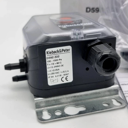Kieback & Peter D592-Z22 ist ein Differenzdruckwächter zur Überwachung von Druckdifferenzen in Luft- und Lüftungssystemen.