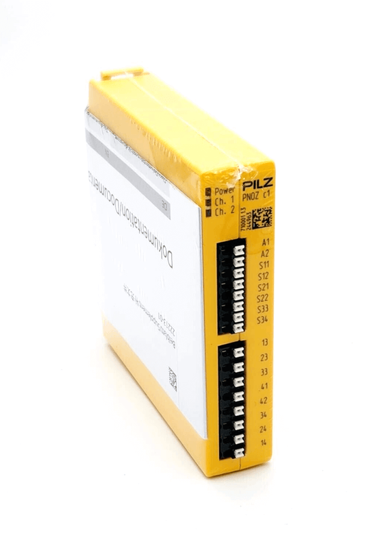 Pilz 710001 PNOZ c1 PNOZcompact Sicherheitsschaltgerät 3n/o 1n/c in sealed packaging, side view of device with connectors