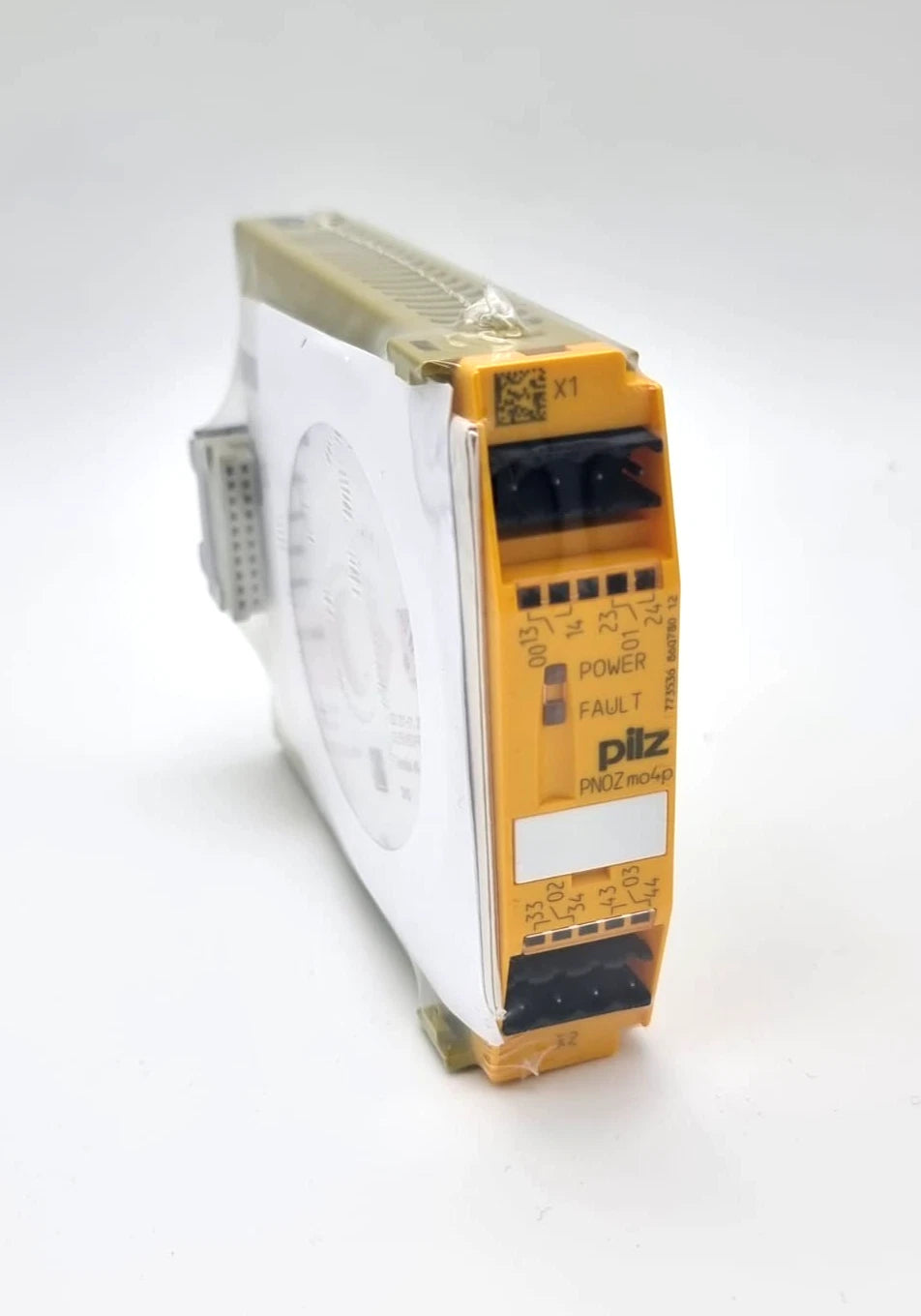 Pilz 773536 PNOZ mo4p Erweiterungsmodul PNOZmulti Failsafe | sealed, safety control module, new and packaged.