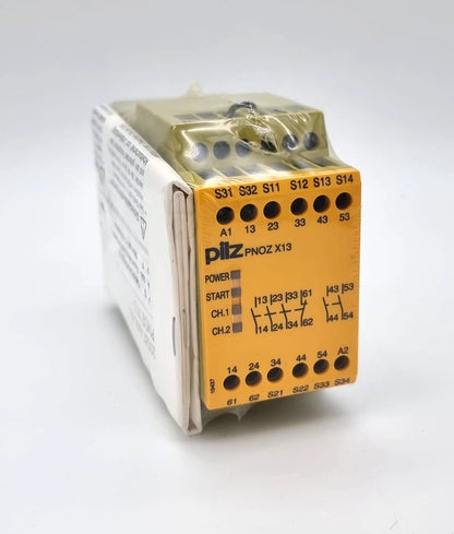 Pilz 774549 PNOZ X13 Sicherheitsschaltgerät 24VDC 5n/o 1n/c | sealed in new condition, showing front panel and connections.
