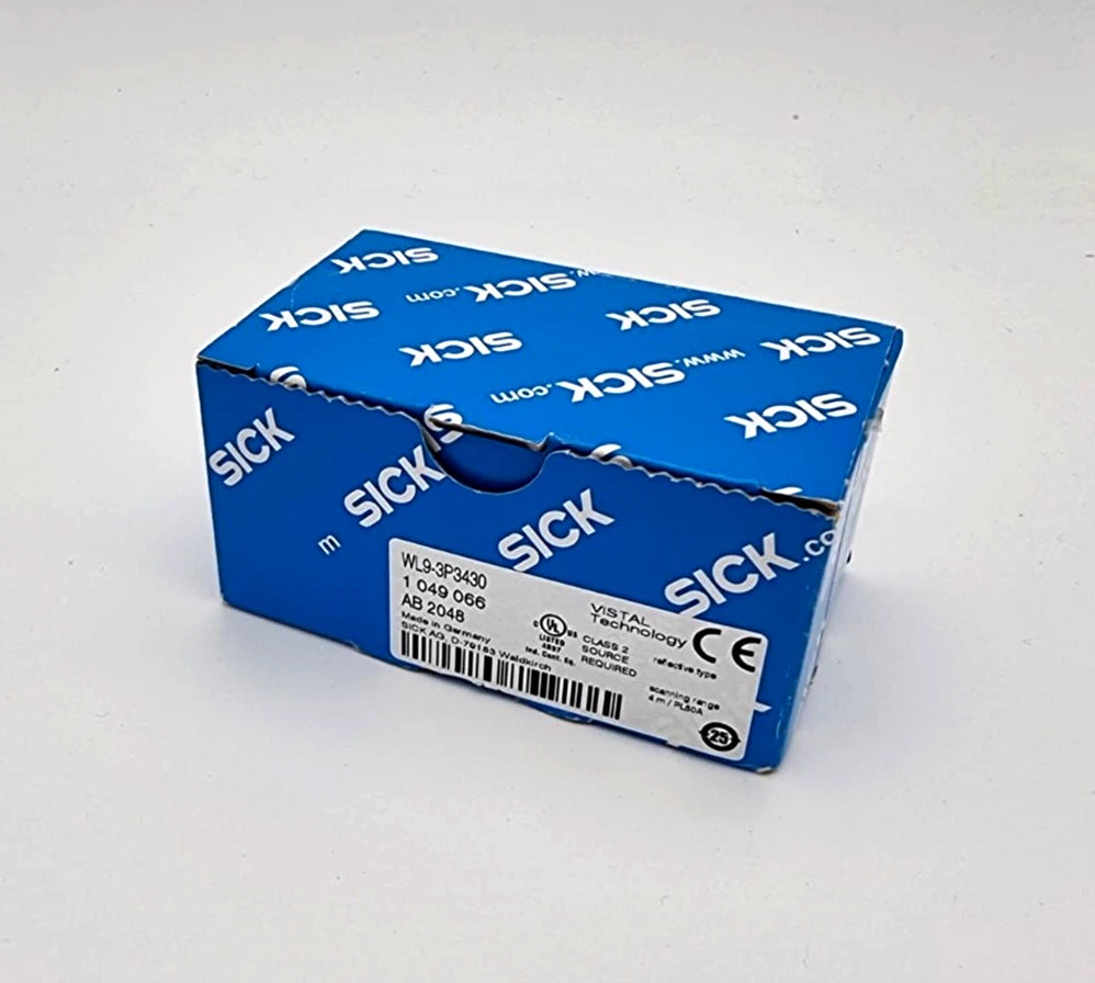 Sick 1049066 WL9-3P3430 Reflexions-Lichtschranke product packaging with SICK branding