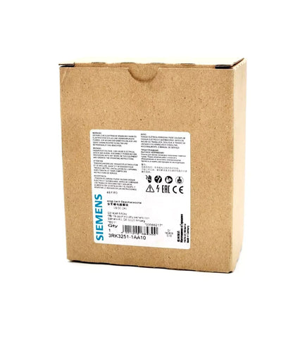 Siemens 3RK3251-1AA10 SIRIUS Erweiterungsmodul 3RK32 in box, front view, technical specifications label visible.
