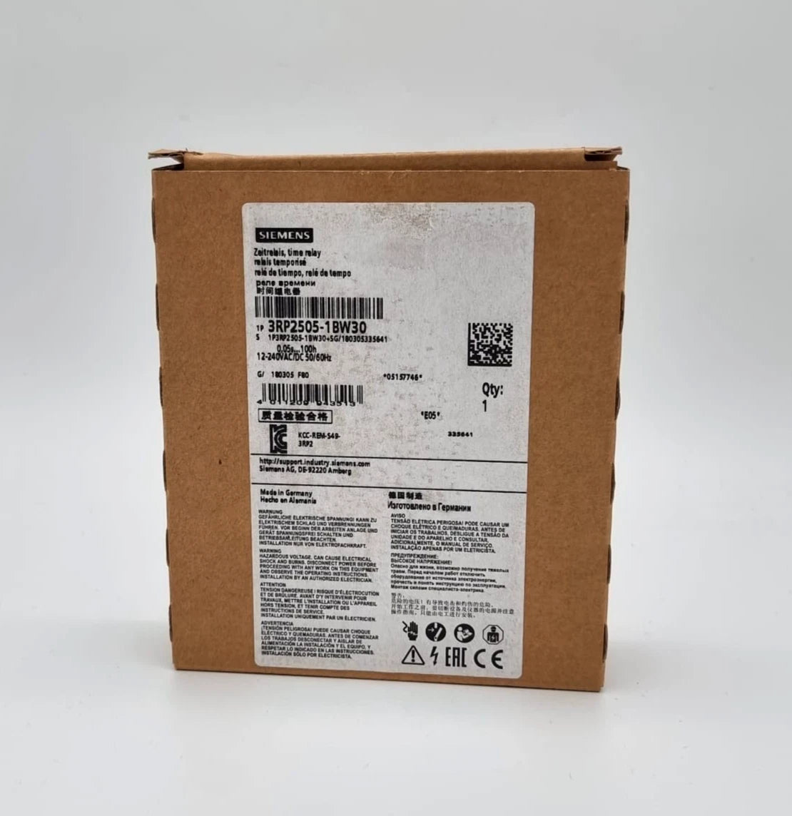 Packaging of Siemens 3RP2505-1BW30 Zeitrelais 0,05 s...100 h AC/DC 12-240 V multifunktion device, new and original.