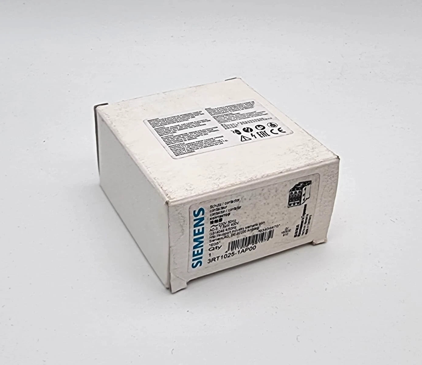 Siemens 3RT1025-1AP00 Leistungsschütz AC3:7,5KW/400V AC230V originalverpackt, Baugröße S0, Artikelnummer 3RT1025-1AP00.