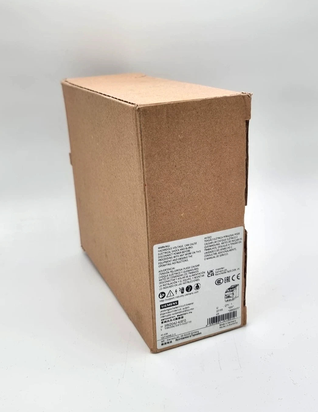 Verpackung des Siemens 3RV2042-4JB10 Leistungsschalter Baugröße 63A S3 mit Etikett, neu und originalverpackt.