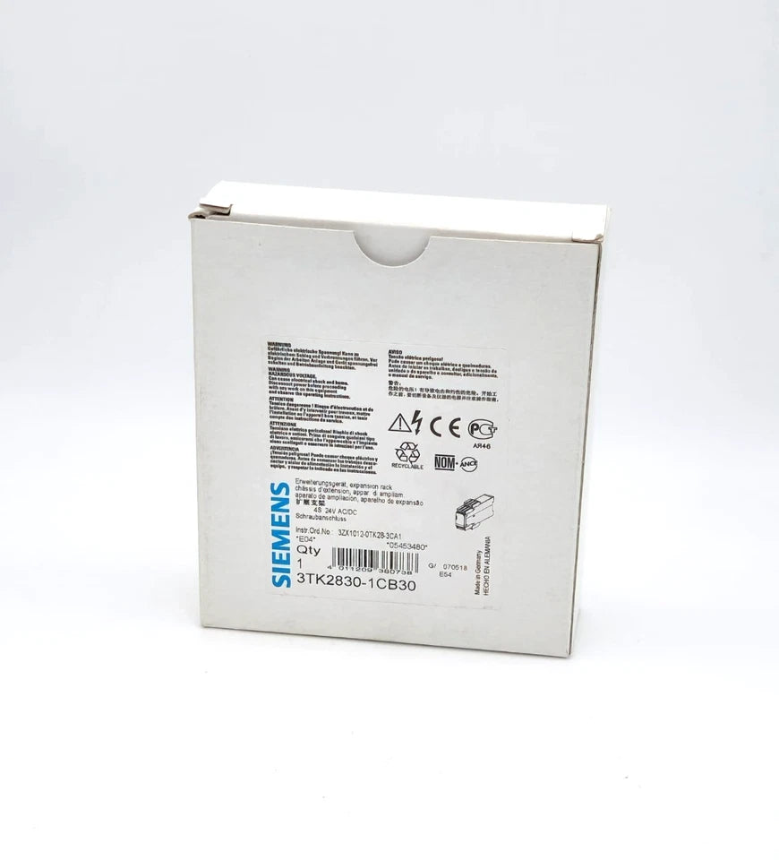 Siemens 3TK2830-1CB30 SIRIUS Sicherheitsschaltgerät AC/DC 24 V packaging box with technical details visible.