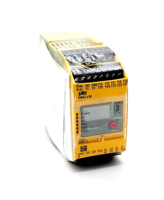 Pilz 750330 PNOZ s30 Sicherheitsschaltgerät, standalone, 24-240VACDC, with incremental encoder inputs and 45mm width.