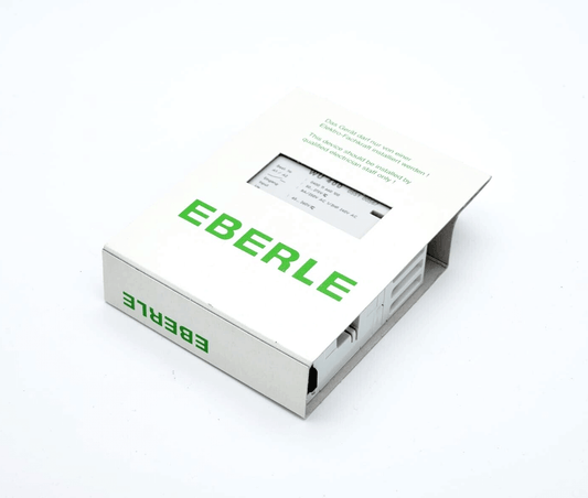 Eberle 055100565 WU400 Spannungswächter packaging showing voltage specifications, AC 8A/250V, ideal for electrical monitoring use.