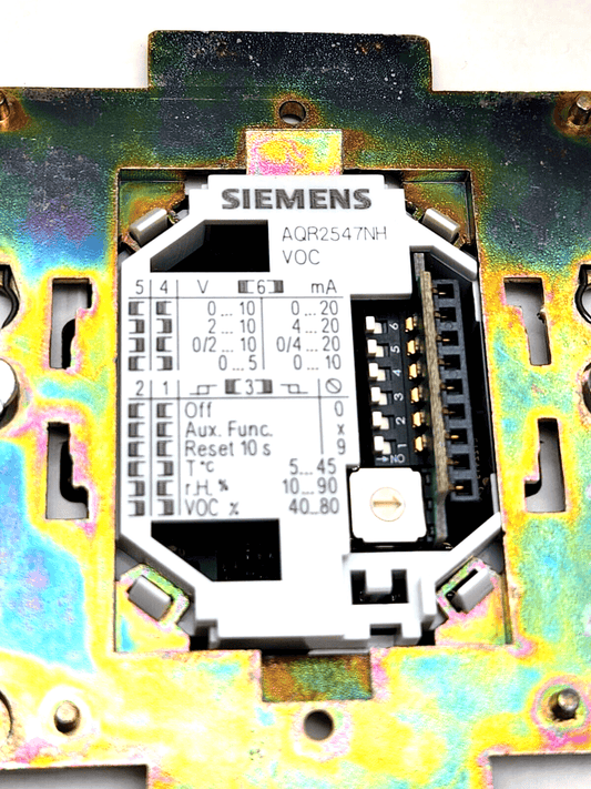 Siemens AQR2547NH basismodul with integrated VOC measurement for control systems, S55720-S149, interface detail.