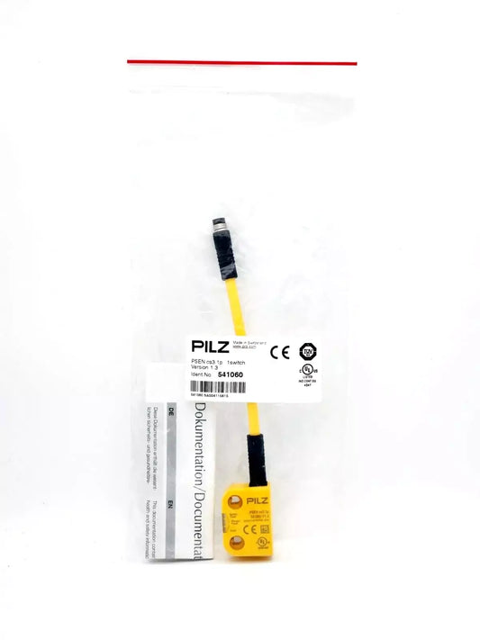Pilz 541060 PSEN cs3.1p 1switch RFID safety switch with 8-pin M8 connector in packaging.