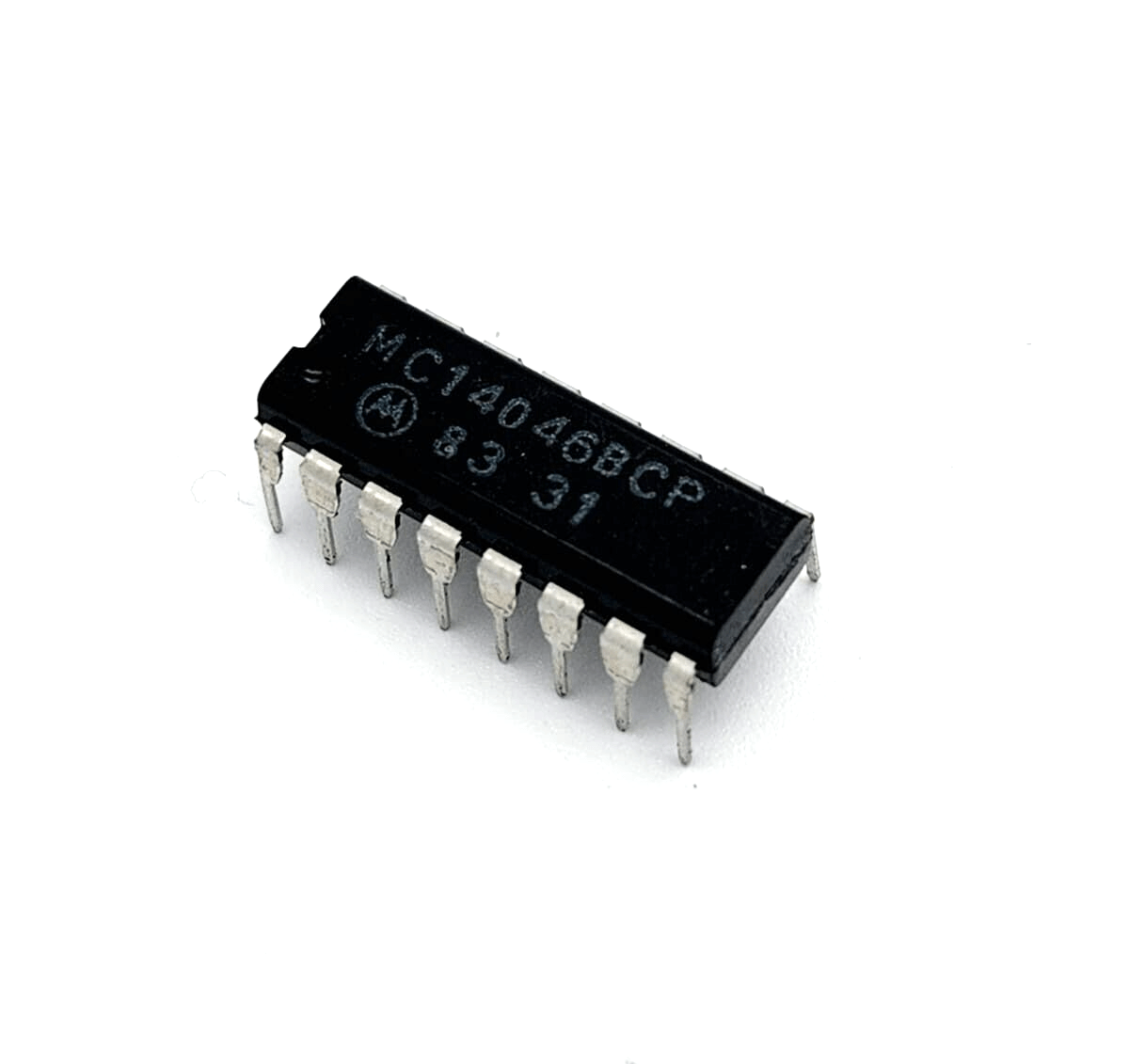 Motorola MC14046BCP IC Phase Locked Loop DIP16 chip with black casing and printed label on a white background.