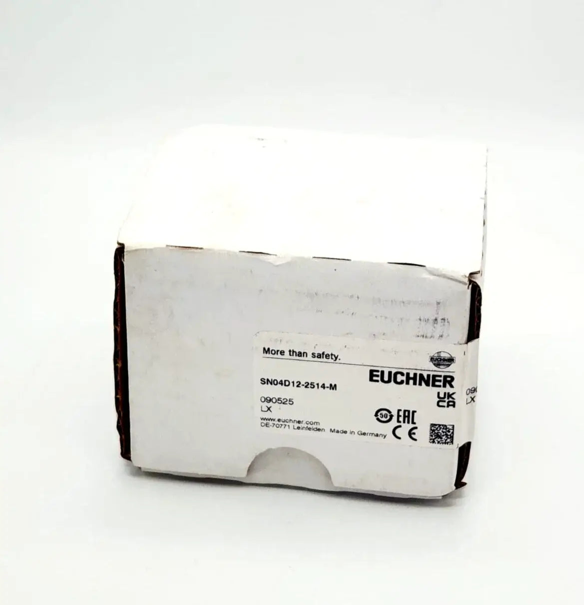Euchner SN04D12-2514-M sealed safety switch element packaging, model 090525, new and unopened box.