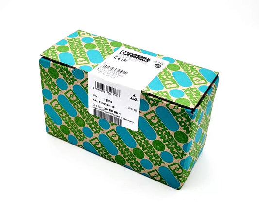 Phoenix Contact 2688051 Digitalmodul AXL F DO32/1 1F packaging with label, in vibrant green and blue design, on white background.