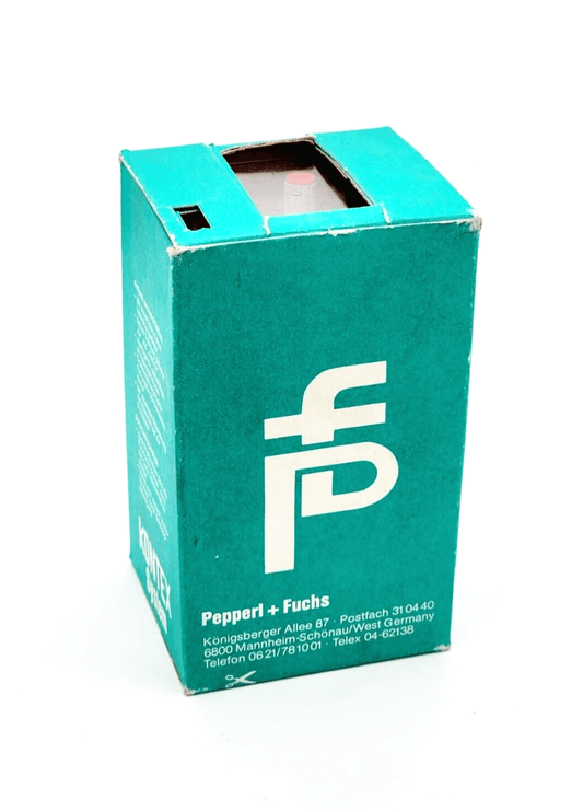 Pepperl+Fuchs WE77/Ex-DW Schaltverstärker packaging box, model EX-79/2043 X, relay contact output 250V 4A, 500 VA.
