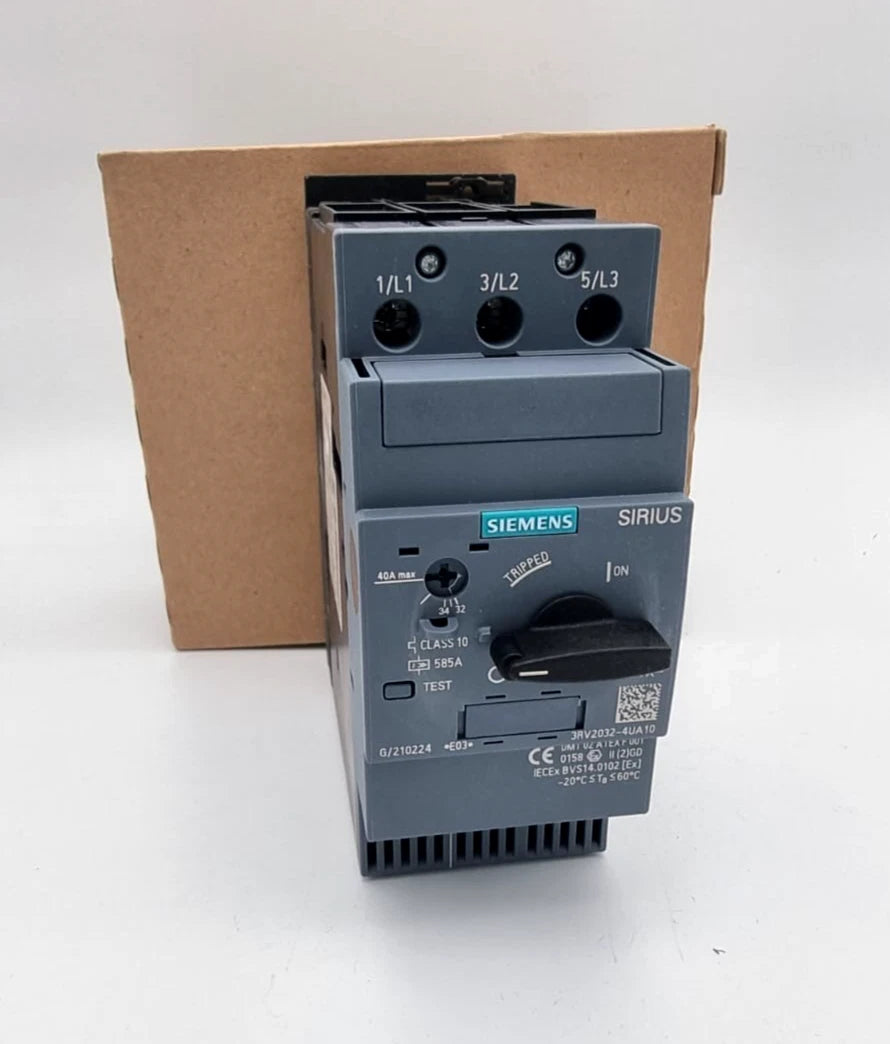 Siemens 3RV2032-4UA10 Leistungsschalter 40A in originalverpackt Zustand, Baugröße S2, Serie SIRIUS 3RV2, neu und unbenutzt.