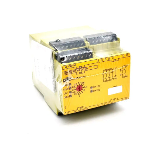 Pilz 777522 PNOZ XV3.1P safety relay module, 24VDC, 90mm wide, for emergency stop and safety gate monitoring.