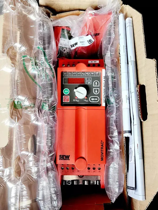 SEW Eurodrive 8272476 MC07A005-5A3-4-00 MOVITRAC® 07 frequency inverter set in packaging