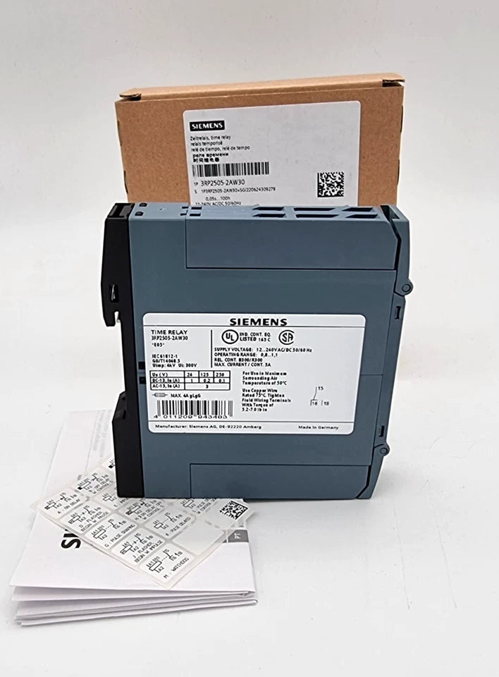 Siemens 3RP2505-2AW30 Zeitrelais Multifunktion 0,05 s...100 h AC/DC 12-240 V with packaging and documents