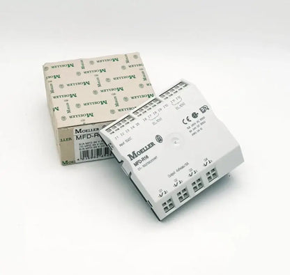 Moeller MFD-R16 Relais E/A MFD 24V DC, new and original packaging, Eaton series extension module with 8 digital inputs and outputs.