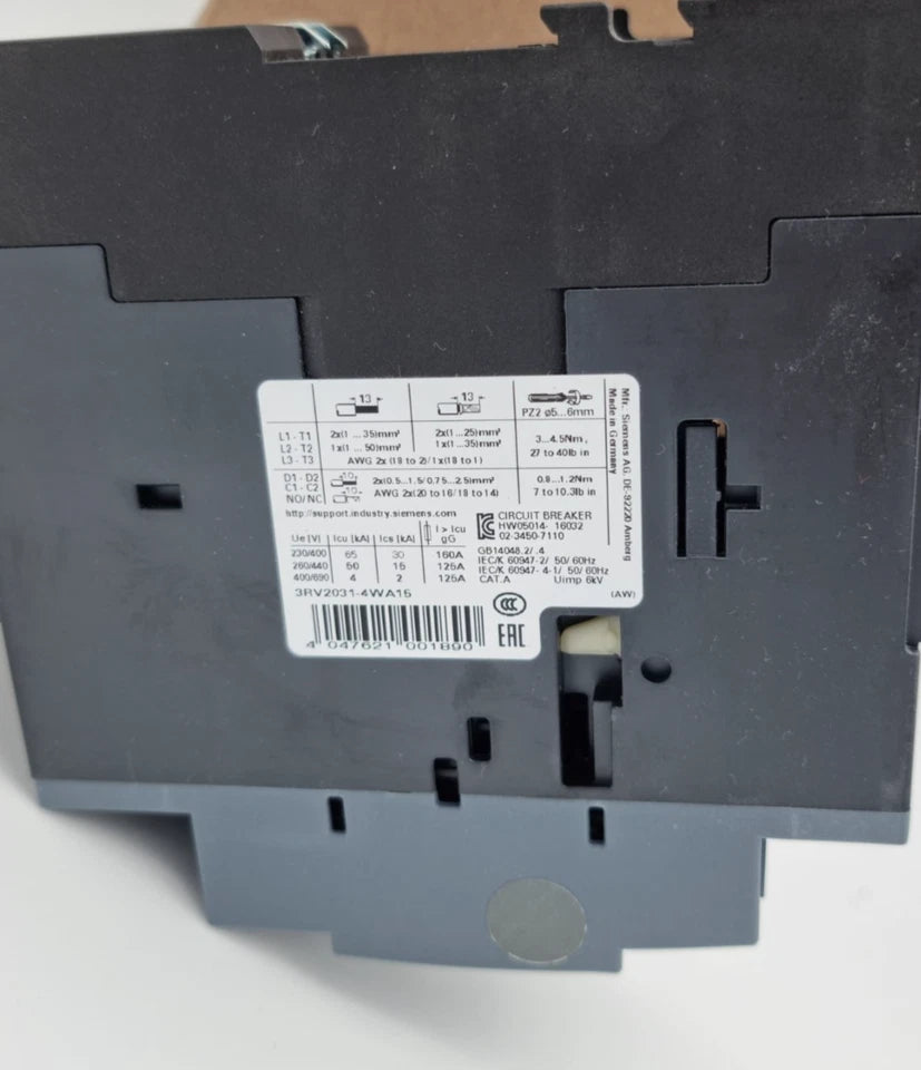 Siemens 3RV2031-4WA15 Leistungsschalter 52A Motorschutzschalter, neu, Baugröße S2, mit Hilfsschalter und originalverpackt.