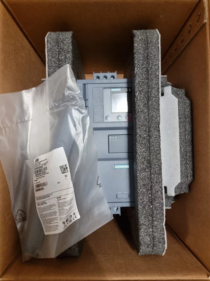 Siemens 3RW5513-1HA04 SIRIUS Sanftstarter 200-480 V 13 A AC/DC 24 V packaged in a box with instructions